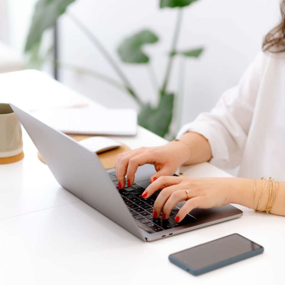 Gestion administrative et secrétariat commercial pour entreprises à Toulouse - Le Petit Plus.