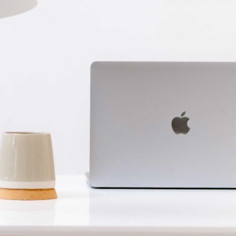 Un accompagnement flexible et 10 ans d'expertise pour simplifier votre quotidien de dirigeant. Le Petit Plus - Contact